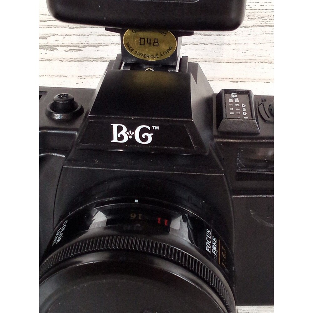 Benz-Gant Helio 3000T Camera With Flash Untested - Picture 7 of 16